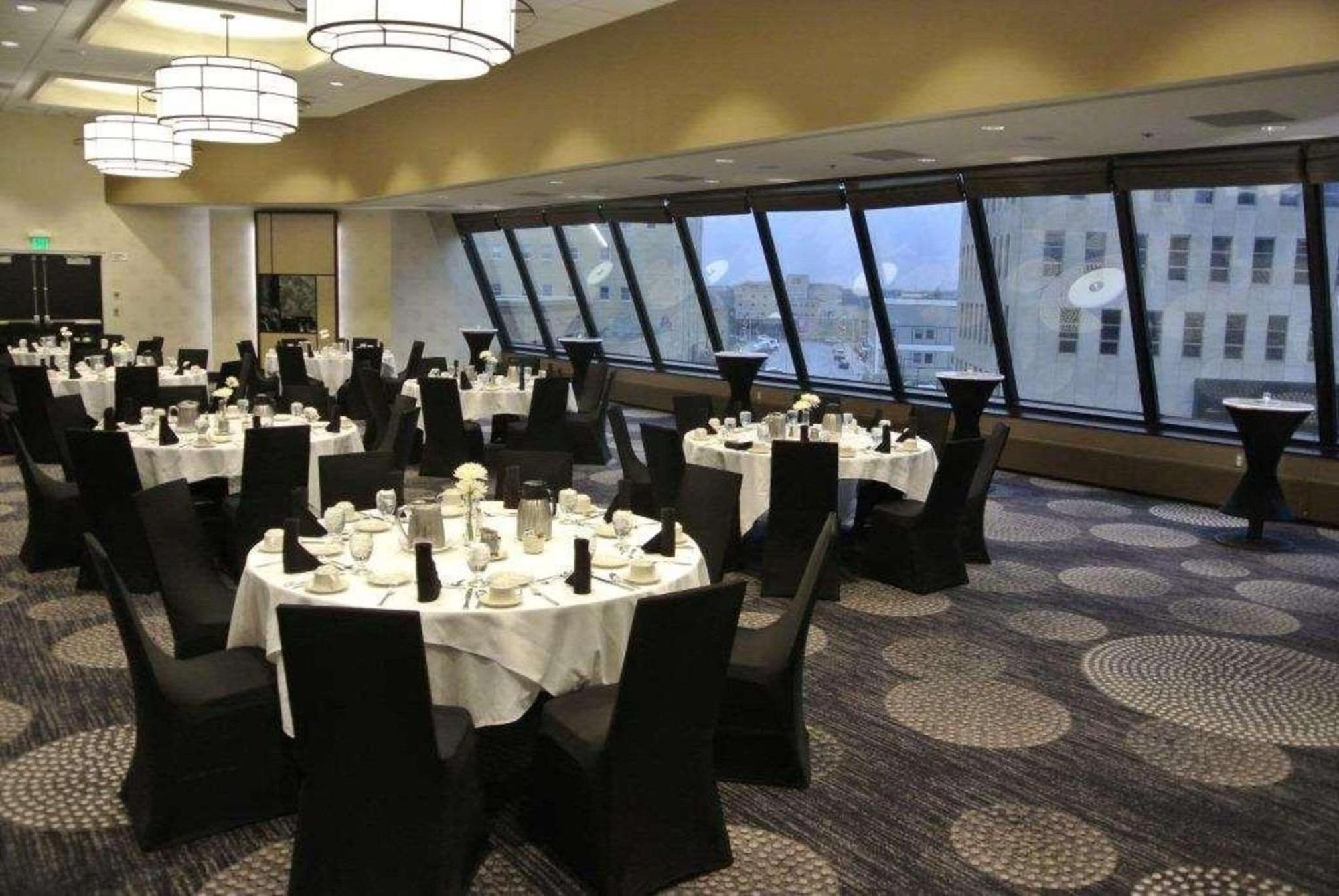 Hotel Radisson Blu Fargo Exteriér fotografie